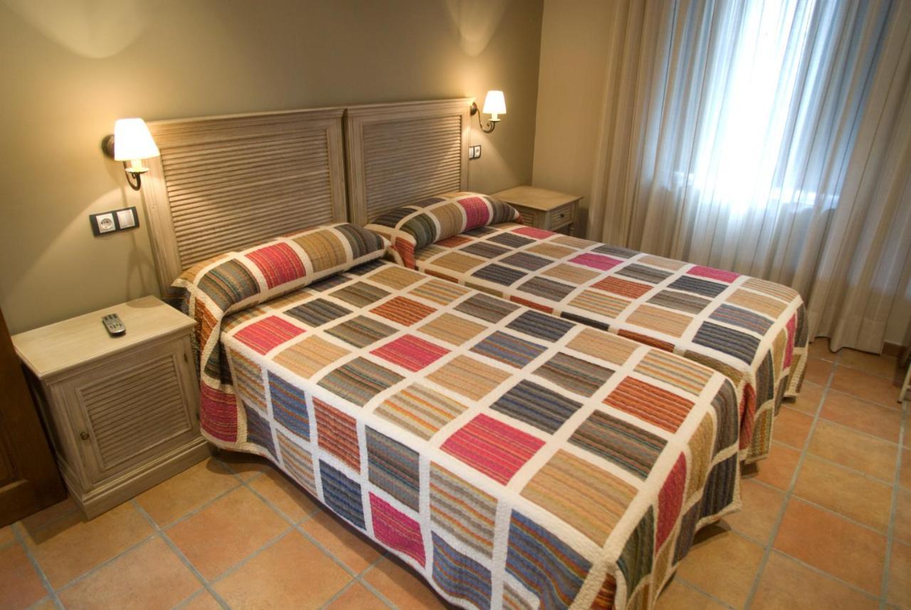 Lugueros Hotel Rural Los Arguellos מראה חיצוני תמונה